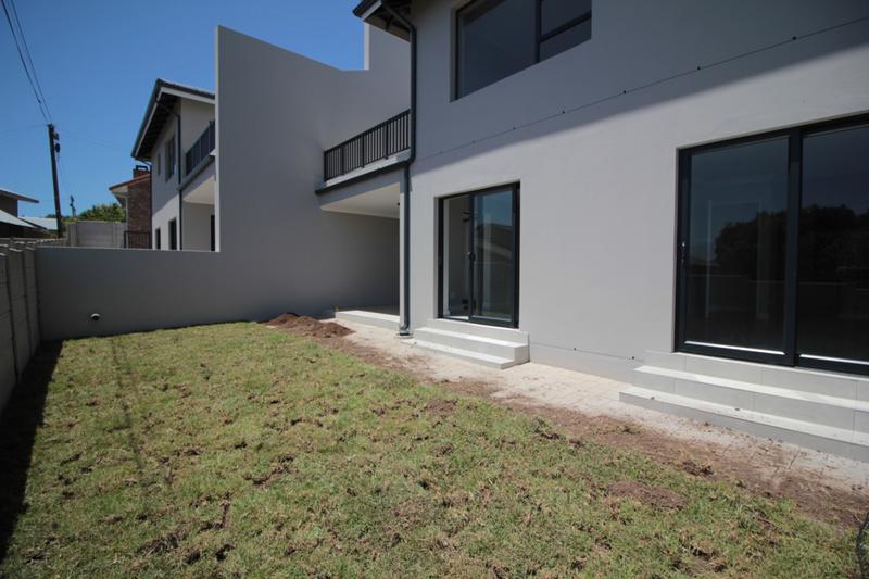 3 Bedroom Property for Sale in Fraaiuitsig Western Cape